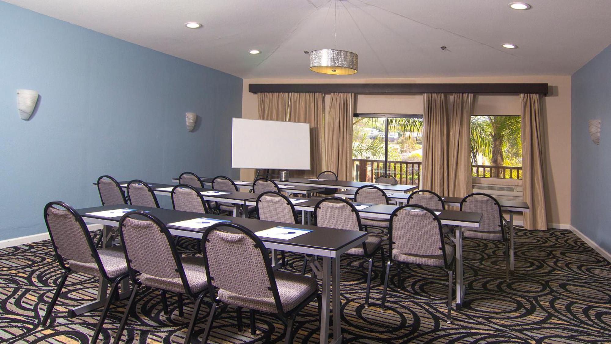 Holiday Inn Express Hotel & Suites Solana Beach-Del Mar By Ihg Екстер'єр фото